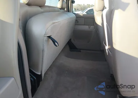 2005 GMC Sierra 1500 Slt z USA, uszkodzony, nr VIN 1GTEK19Z75Z230421